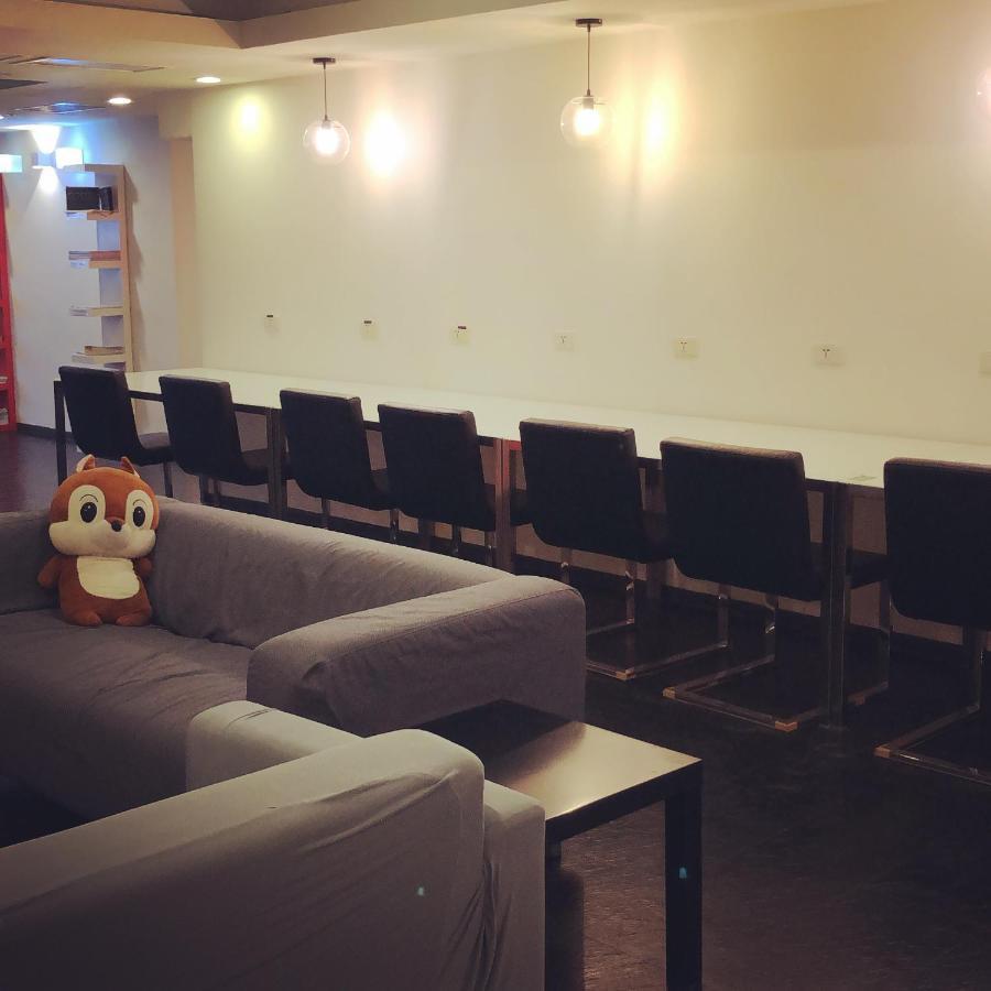 Single Inn- Kaohsiung Linsen Dış mekan fotoğraf